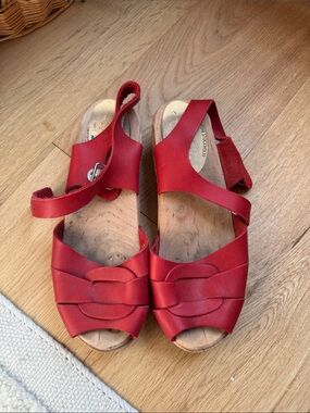 Lotta From Stockholm Red Leather Open-Toe Slingback Sandals